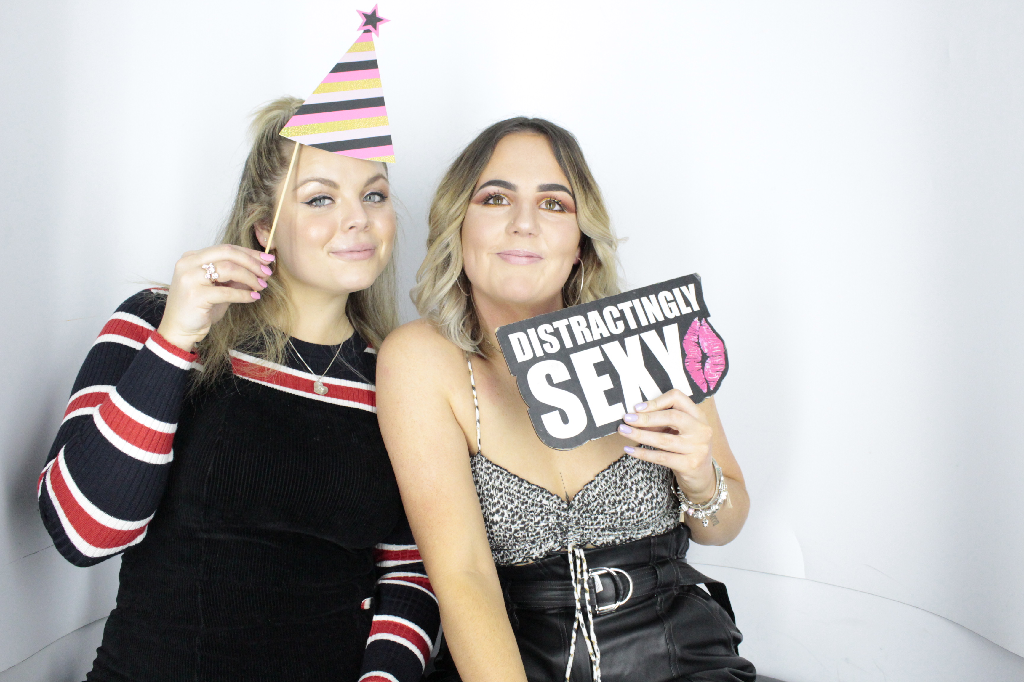 Chlöe’s 21st | View more photos from the event at gallery.myphotoboothexperience.co.uk/u/MyPhotoBoothExperienceLtd/Chlöe’s-21st